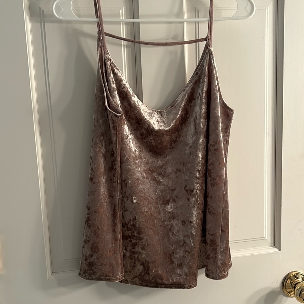 Velvet tank